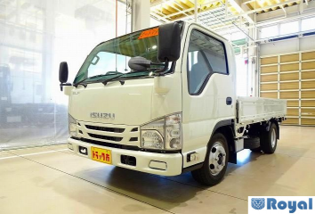 Isuzu ELF VAN