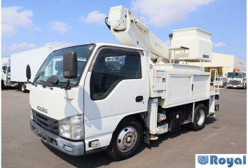 Isuzu ELF VAN