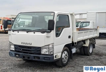 Isuzu ELF VAN