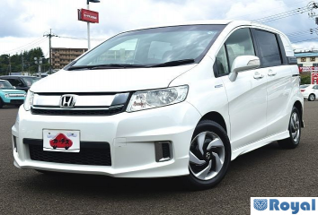 Honda Freed Spike Hybrid