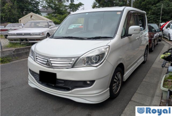 Mitsubishi Delica D:2