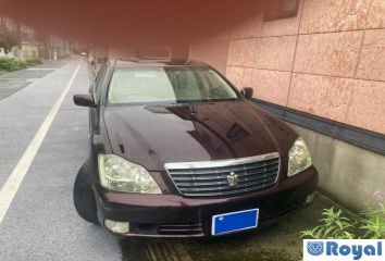 Toyota Crown Sedan