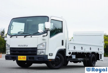 Isuzu ELF VAN