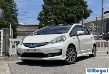 Honda FIT Hybrid