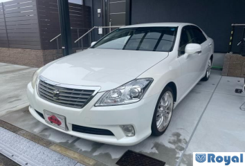 Toyota Crown Sedan