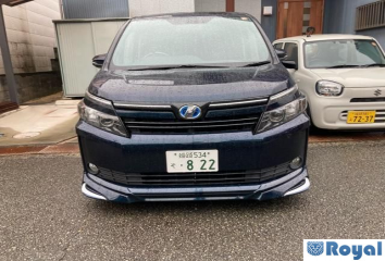 Toyota Voxy Hybrid