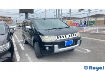 Mitsubishi Delica D:5