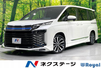 Toyota Voxy Hybrid