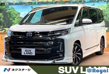 Toyota Noah Hybrid