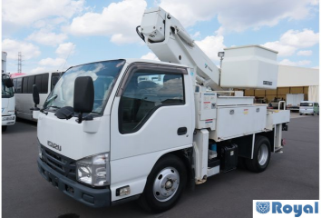 Isuzu ELF VAN