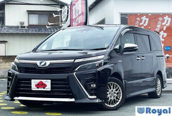 Toyota Voxy Hybrid