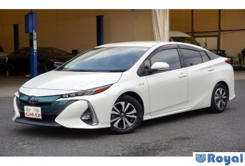 Toyota Prius PHV