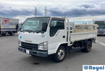 Isuzu ELF VAN