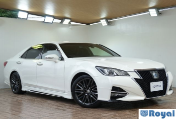 Toyota Crown Sedan