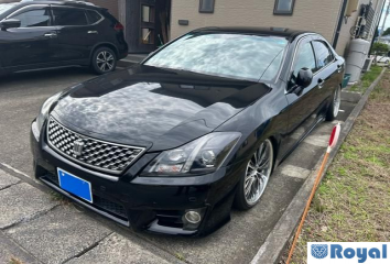 Toyota Crown Sedan