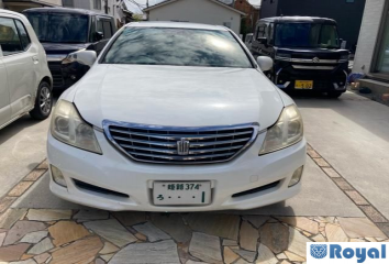 Toyota Crown Sedan