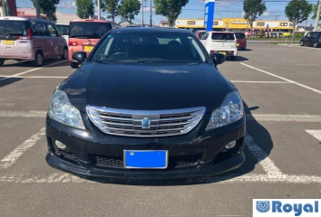 Toyota Crown Sedan