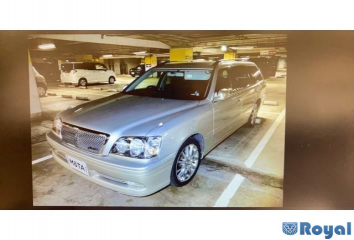 Toyota Crown Estate