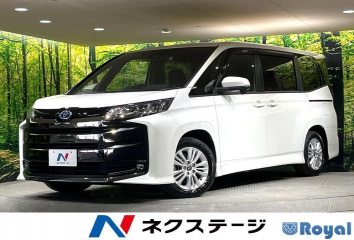 Toyota Noah Hybrid