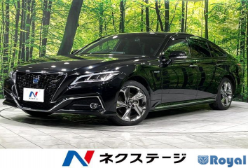 Toyota Crown Sedan