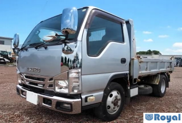 Isuzu ELF VAN