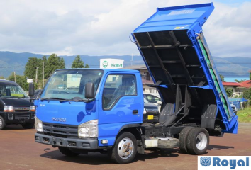 Isuzu ELF VAN