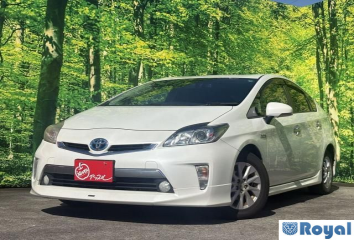 Toyota Prius PHV
