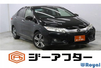 Honda Grace Hybrid