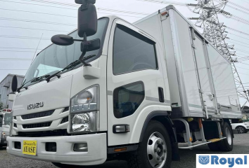 Isuzu ELF VAN
