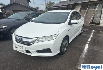 Honda Grace Hybrid