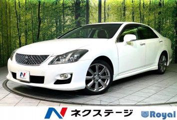 Toyota Crown Sedan