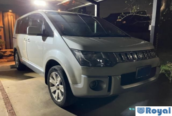 Mitsubishi Delica D:5
