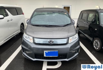 Honda Freed Spike Hybrid