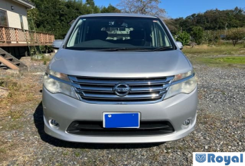 Nissan セレナ
