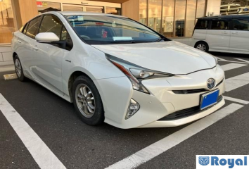 Toyota プリウス