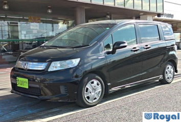 Honda Freed Spike Hybrid