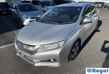 Honda Grace Hybrid