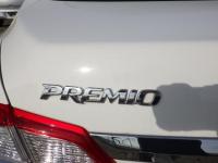 Toyota PREMIO 2013