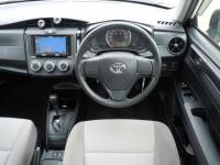 Toyota COROLLA AXIO 2015