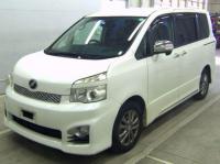 Toyota VOXY 2012