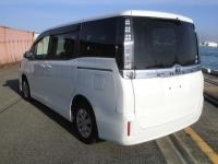 Toyota VOXY 2015