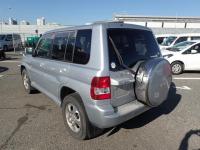 Mitsubishi PAJERO IO 2004