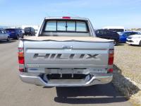 Toyota HILUX 2002