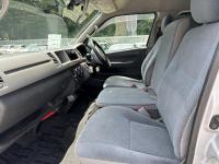 Toyota HIACE COMMUTER 2010