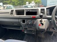 Toyota HIACE COMMUTER 2010
