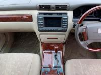 Toyota CROWN 2002