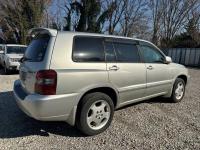 Toyota KLUGER V 2004