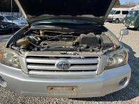 Toyota KLUGER V 2004