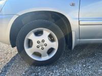 Toyota KLUGER V 2004