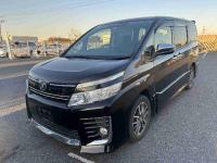 Toyota VOXY 2015